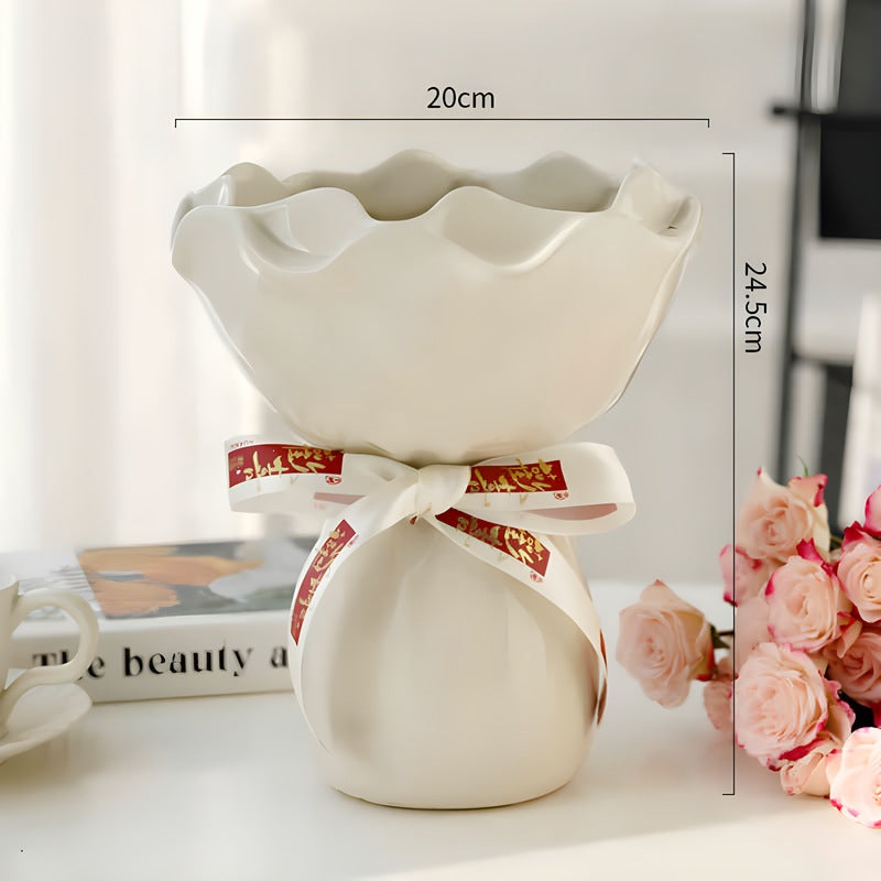 Handcrafted Minimalist Ceramic Vase – Artistic Home Decor Centerpiece(white)