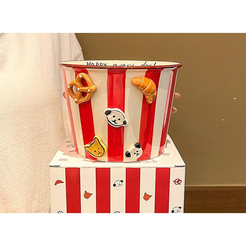 Charming Striped Ceramic Instant Noodle Bowl with 3D Accents & Happy every day!” Message(red)”