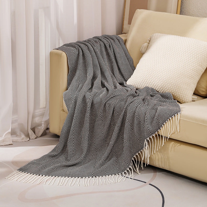 Black Elegant Herringbone Tassel Throw Blanket – Large Acrylic Faux Cashmere Soft Cozy Blanket for Sofa, Bed & Decor (130x240cm)